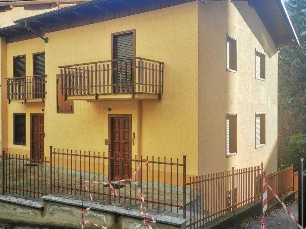 Casa indipendente a Sampeyre in Piazza della Vittoria - Foto 2