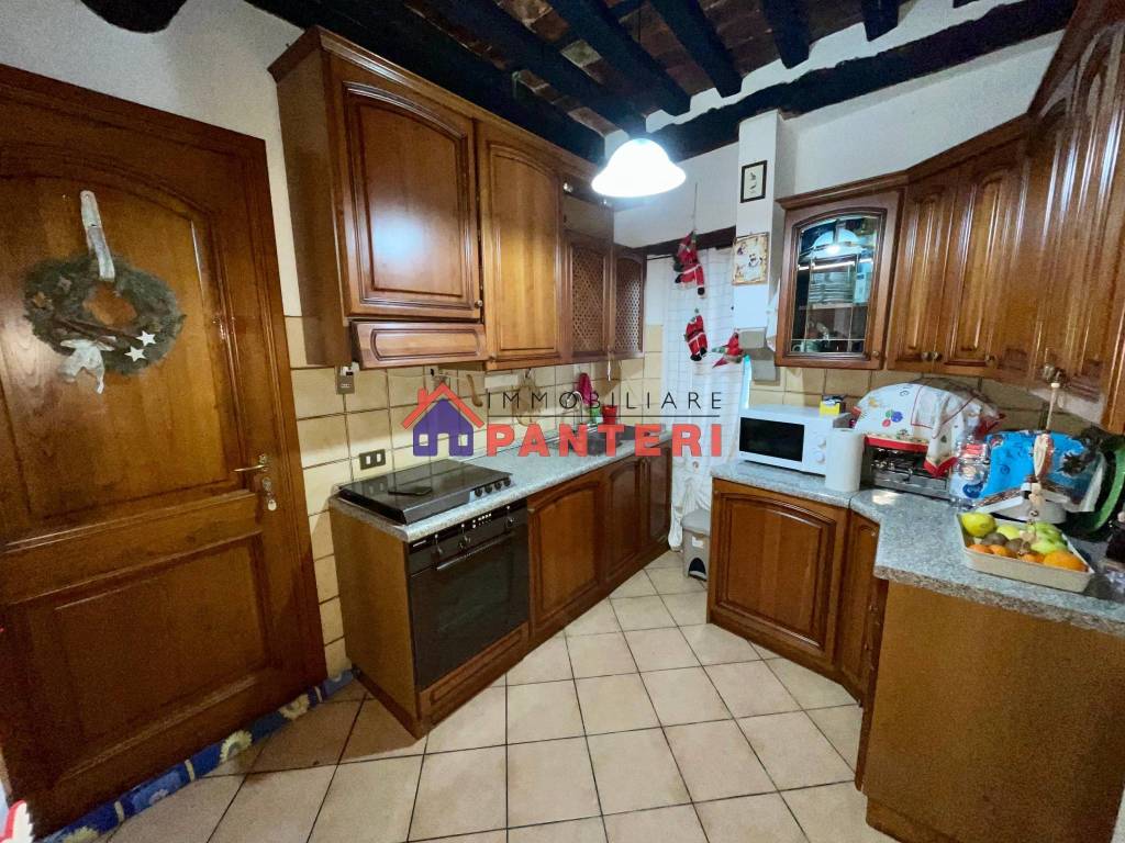 Appartamento a Pescia in Piazza San Romualdo - Foto 4