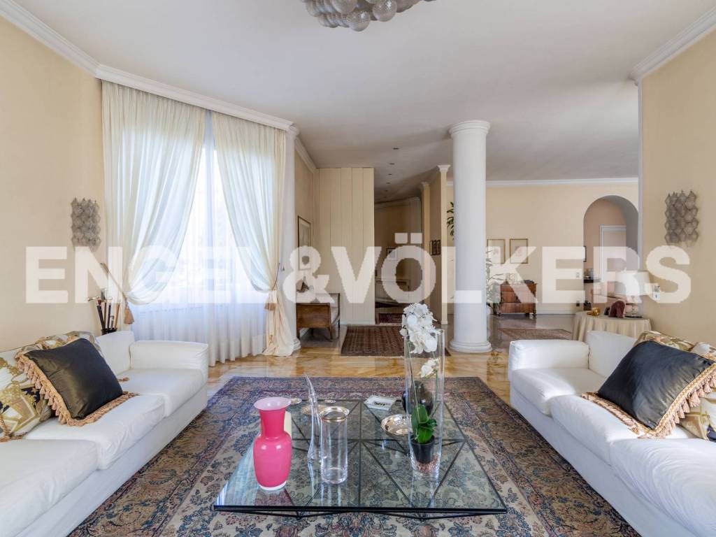 Villa a Gallarate in Via Carlo Cattaneo - Foto 3