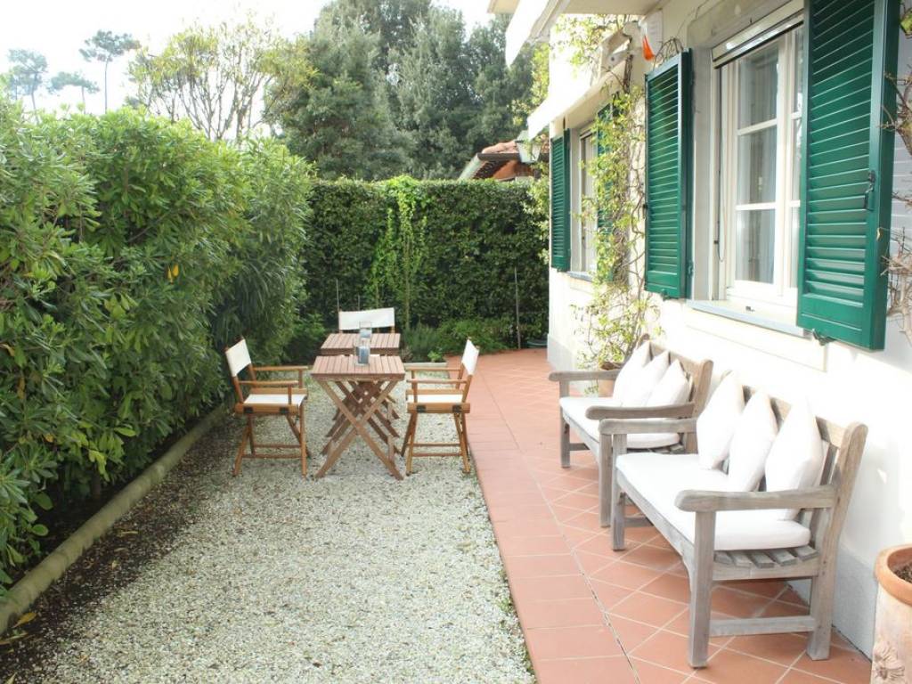 Appartamento a Forte dei marmi in Via Cristoforo Colombo - Foto 3