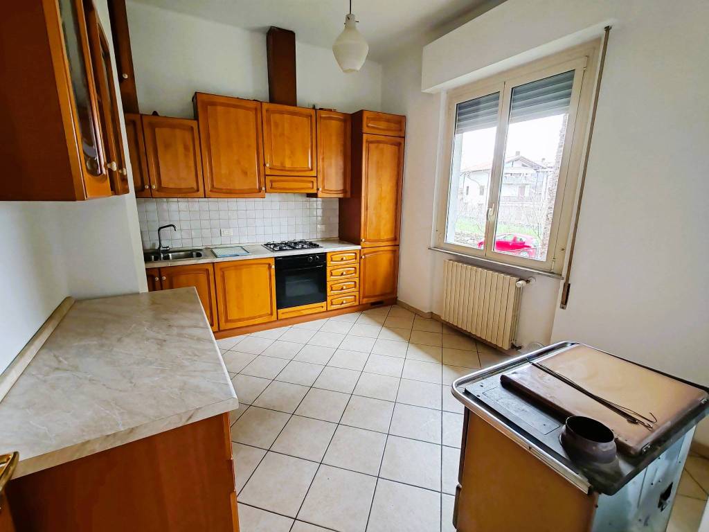 Appartamento a Baveno in Via Oltrefiume - Foto 5