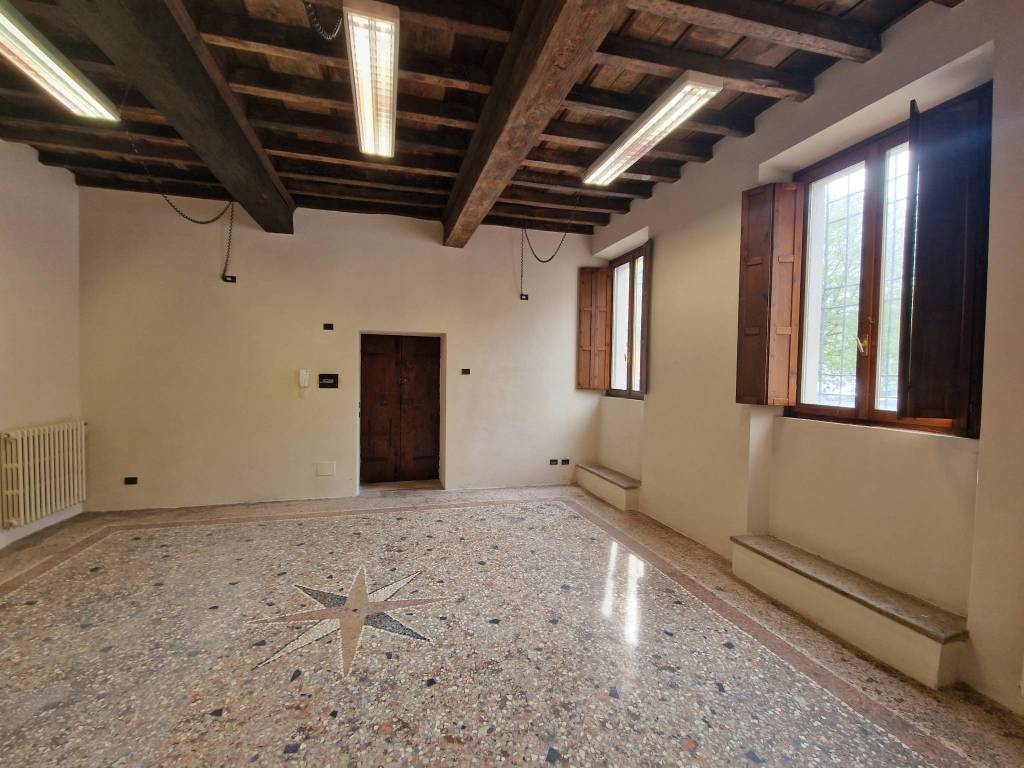 Appartamento a Mantova in Piazza Carlo d'Arco - Foto 3