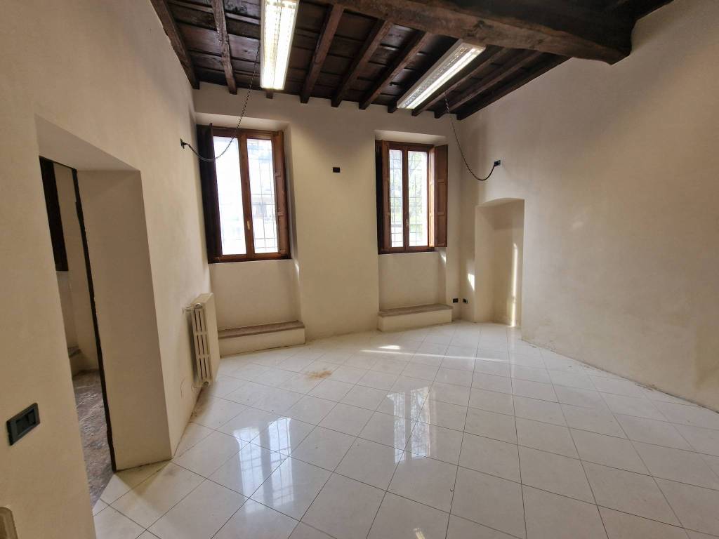 Appartamento a Mantova in Piazza Carlo d'Arco - Foto 4