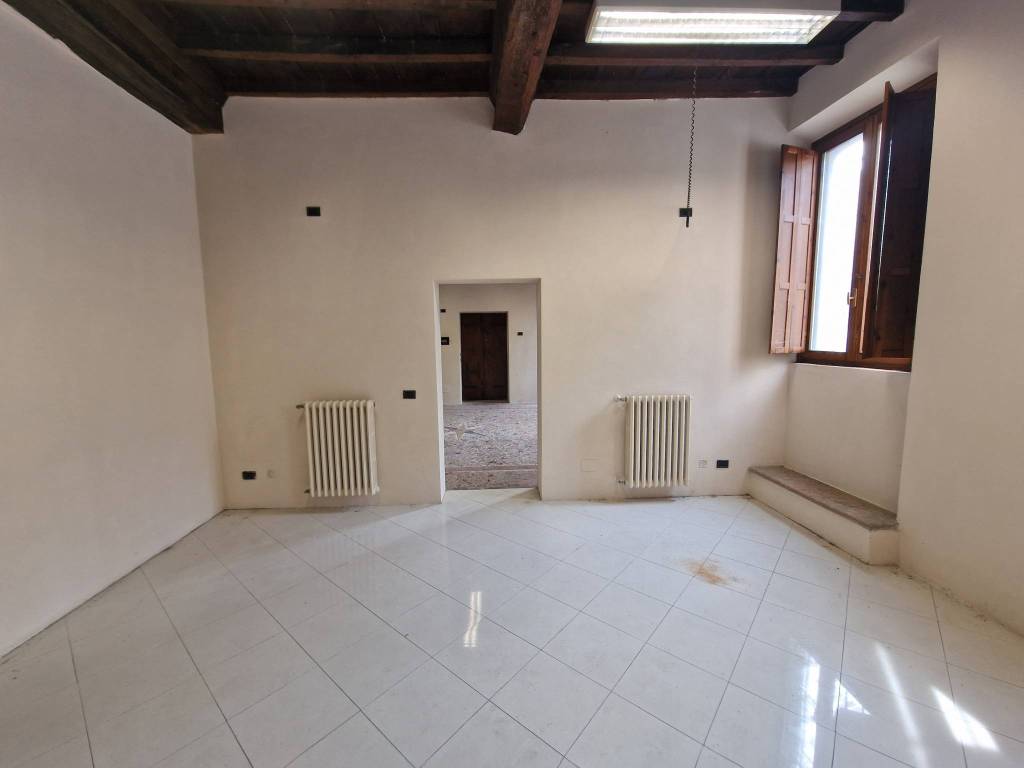 Appartamento a Mantova in Piazza Carlo d'Arco - Foto 5