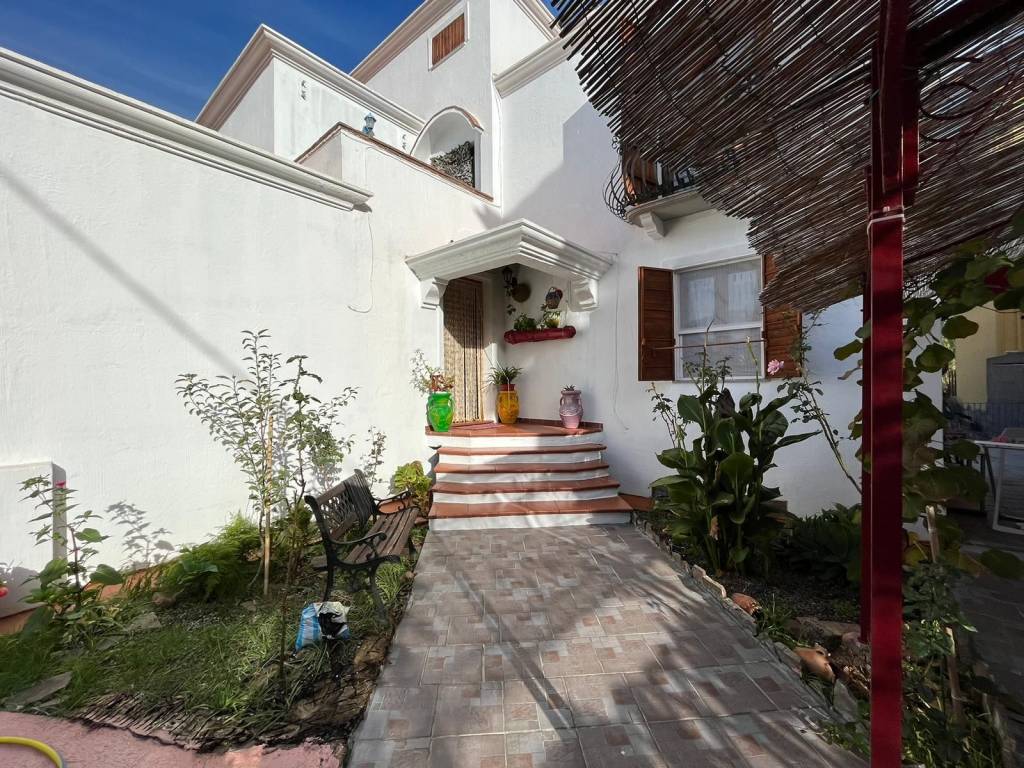 Casa indipendente a Tortolì in Via Dorgali - Foto 5