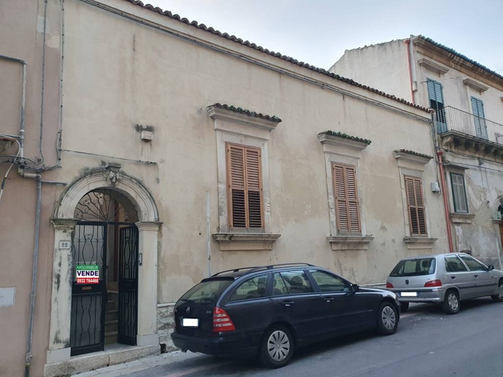 Villa a Modica in Corso Giuseppe Garibaldi, 89 - Foto 2