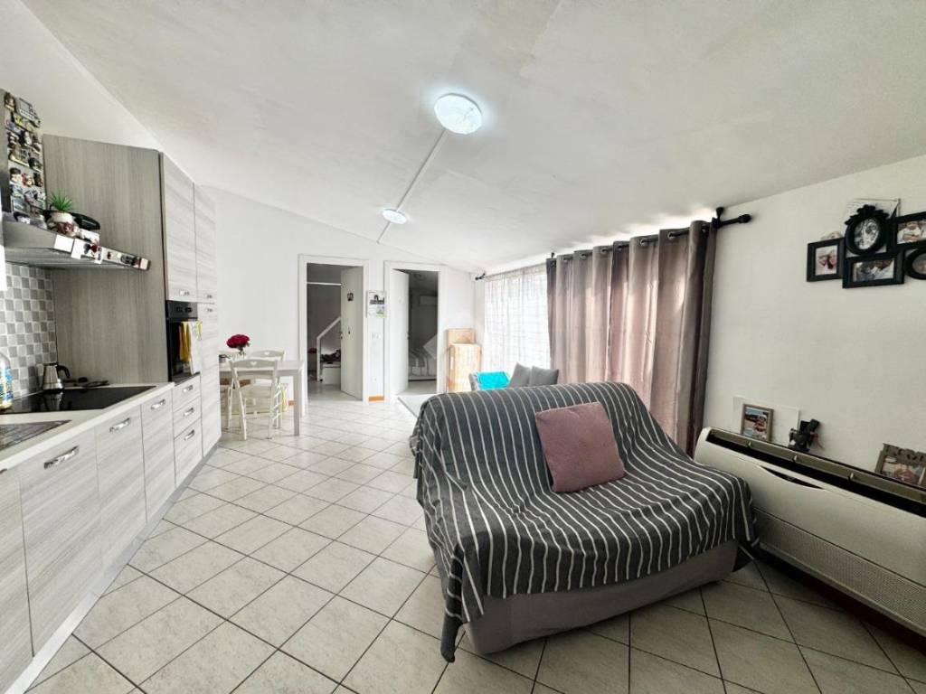 Appartamento a Assisi in Via Gianmaria Santarelli, 13 - Foto 4