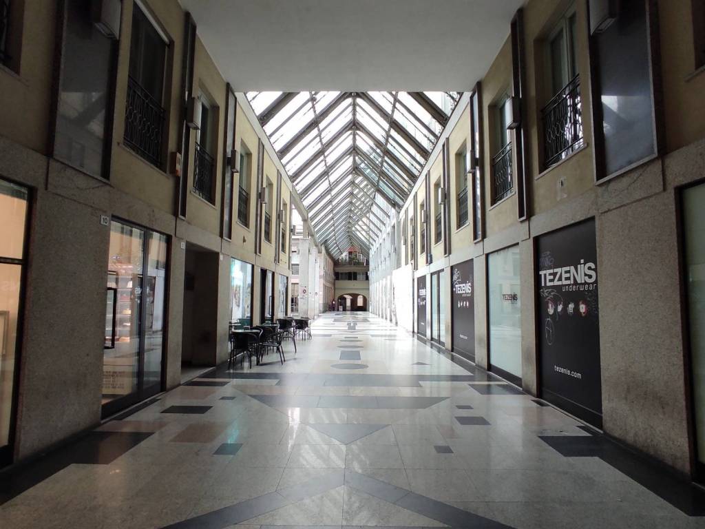 Immobile a Novara in Galleria dei Portici, 14 - Foto 2