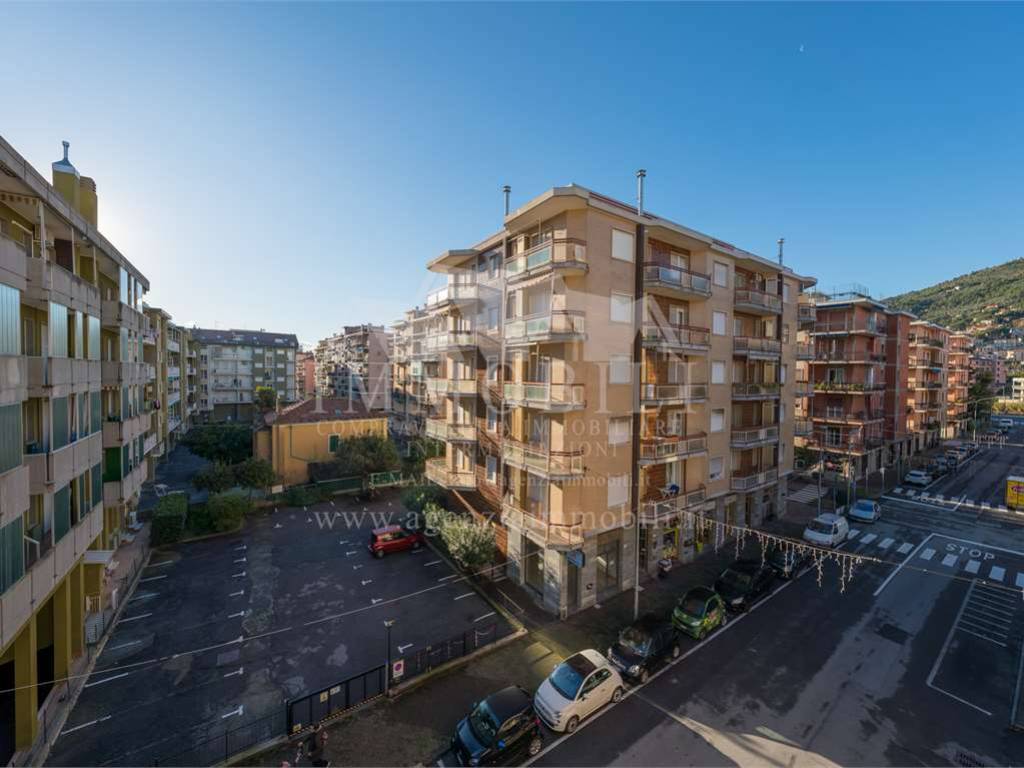 Appartamento a Andora in VIA DEI MILLE, 36 - Foto 2