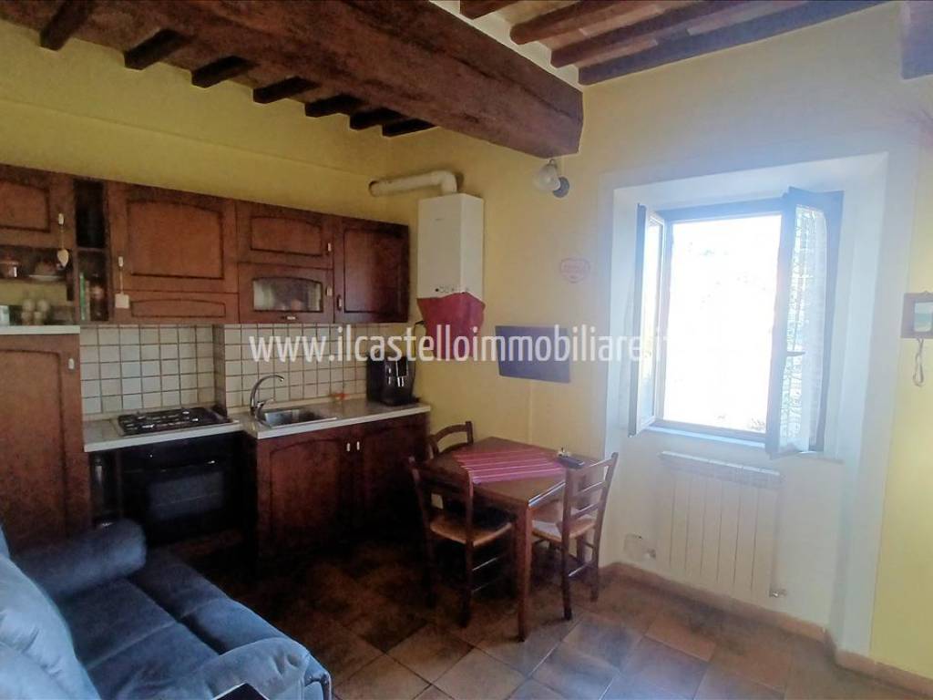 Appartamento a Sarteano in Corso Giuseppe Garibaldi, 18 - Foto 2