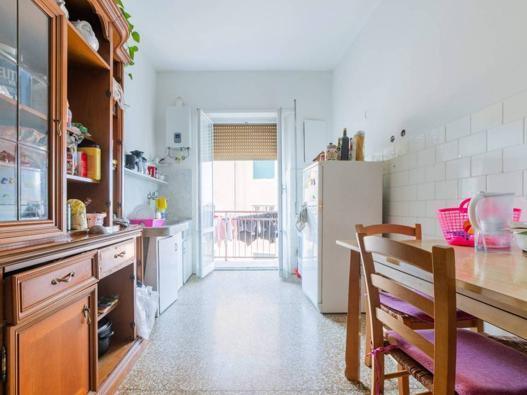 Appartamento a Genova in Via Antonio Caveri, 9 - Foto 2