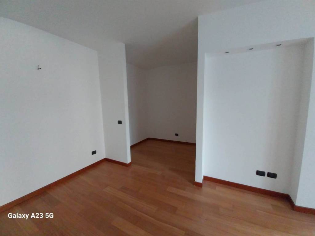 Appartamento a Gallarate in Via Magenta - Foto 5