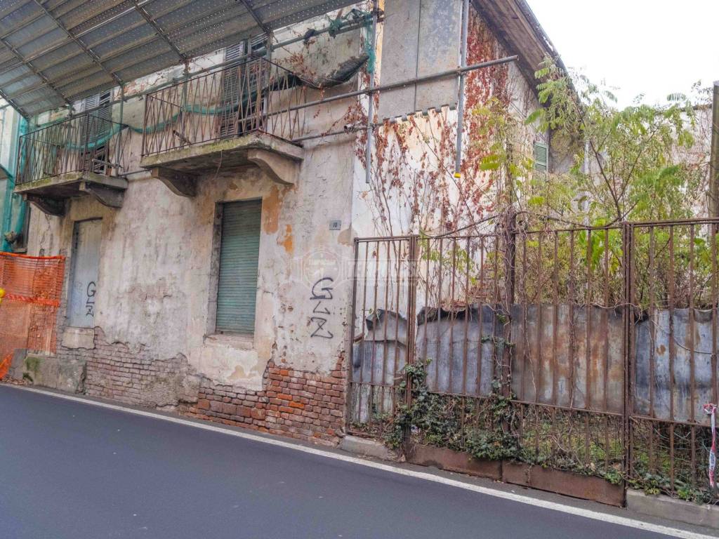 Appartamento a Galliate in Via Giuseppe Garibaldi - Foto 2