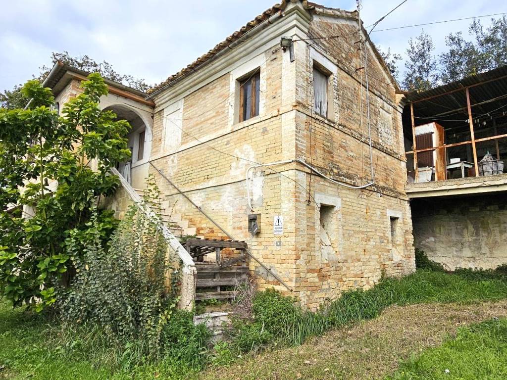 Villa a Montecosaro in Via Monte San Michele - Foto 2