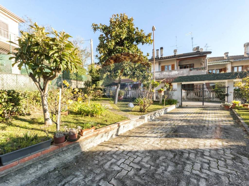 Villa a Penne in Via Clemente De Caesaris 62 - Foto 5