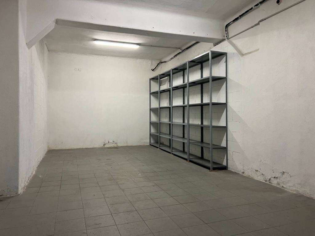Box / garage a Savona in Piazza Brennero, 2 - Foto 4