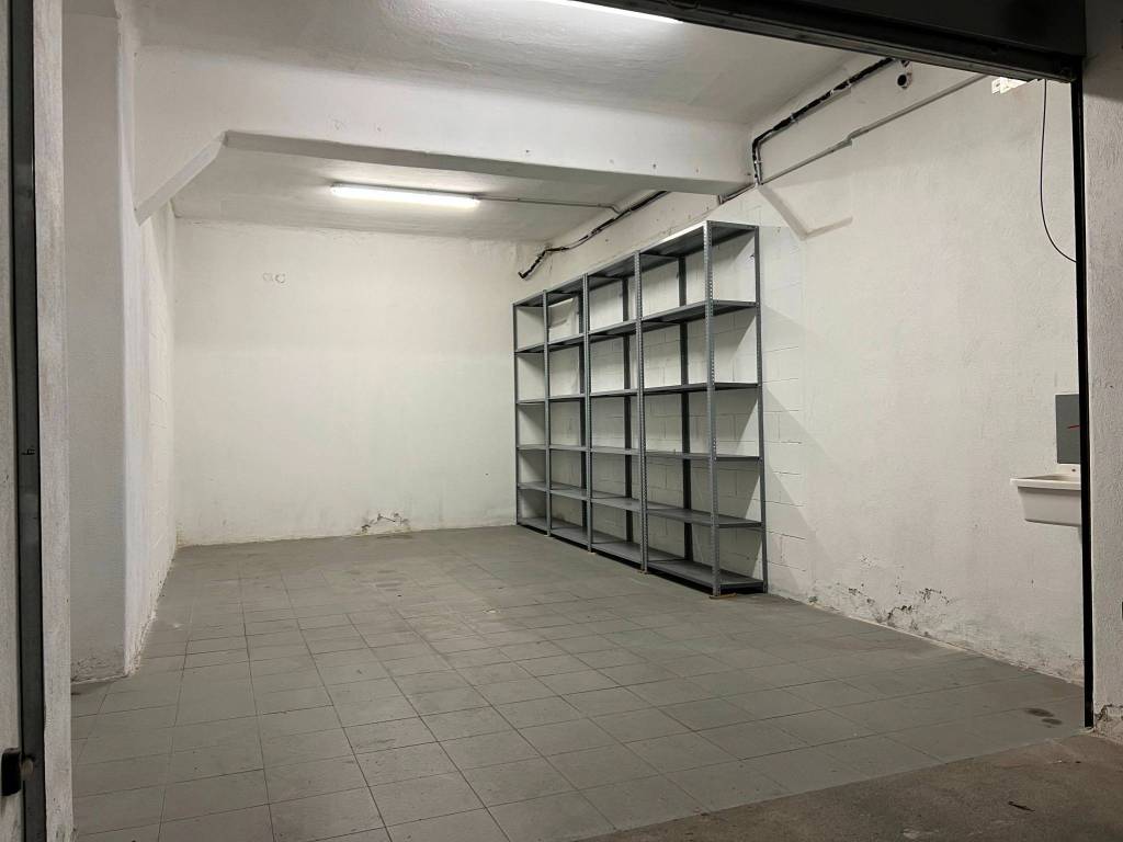 Box / garage a Savona in Piazza Brennero, 2 - Foto 5