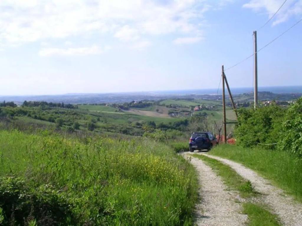 Terreno a Tavullia in Monteluro S.N.C. - Foto 2