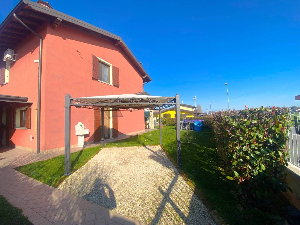 Villetta a schiera a Casalmoro in Via Marie Curie, 23 - Foto 3