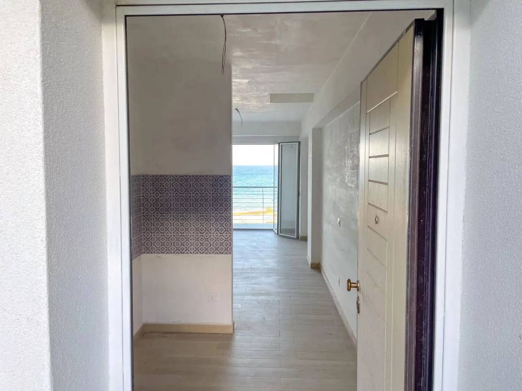 Appartamento a Santo stefano di camastra in Lungomare Barche Grosse S.N.C. - Foto 4