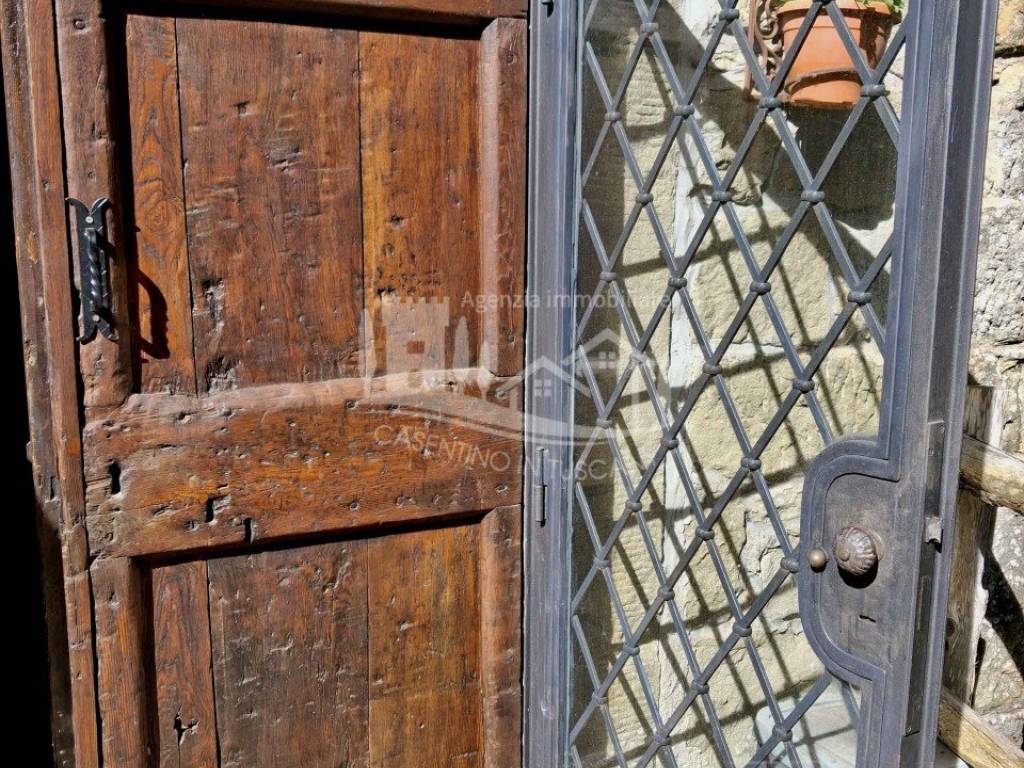Rustico / casale a Castel san niccolò in LOCALITÀ CAIANO - Foto 3