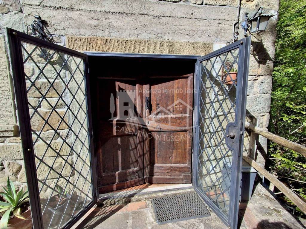 Rustico / casale a Castel san niccolò in LOCALITÀ CAIANO - Foto 4