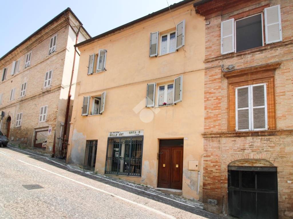 Casa indipendente a Fermo in V. Visconti D'Oleggio, 32 - Foto 2
