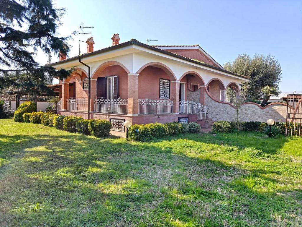 Villa a San felice circeo in Viale Regina Elena - Foto 3