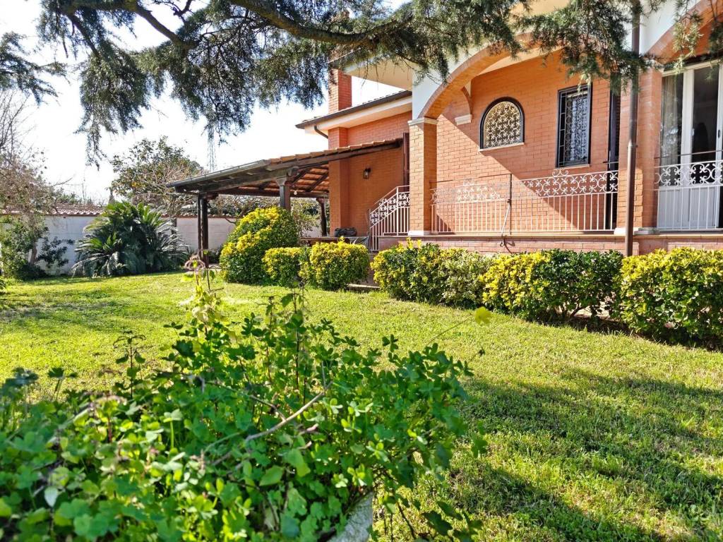 Villa a San felice circeo in Viale Regina Elena - Foto 5