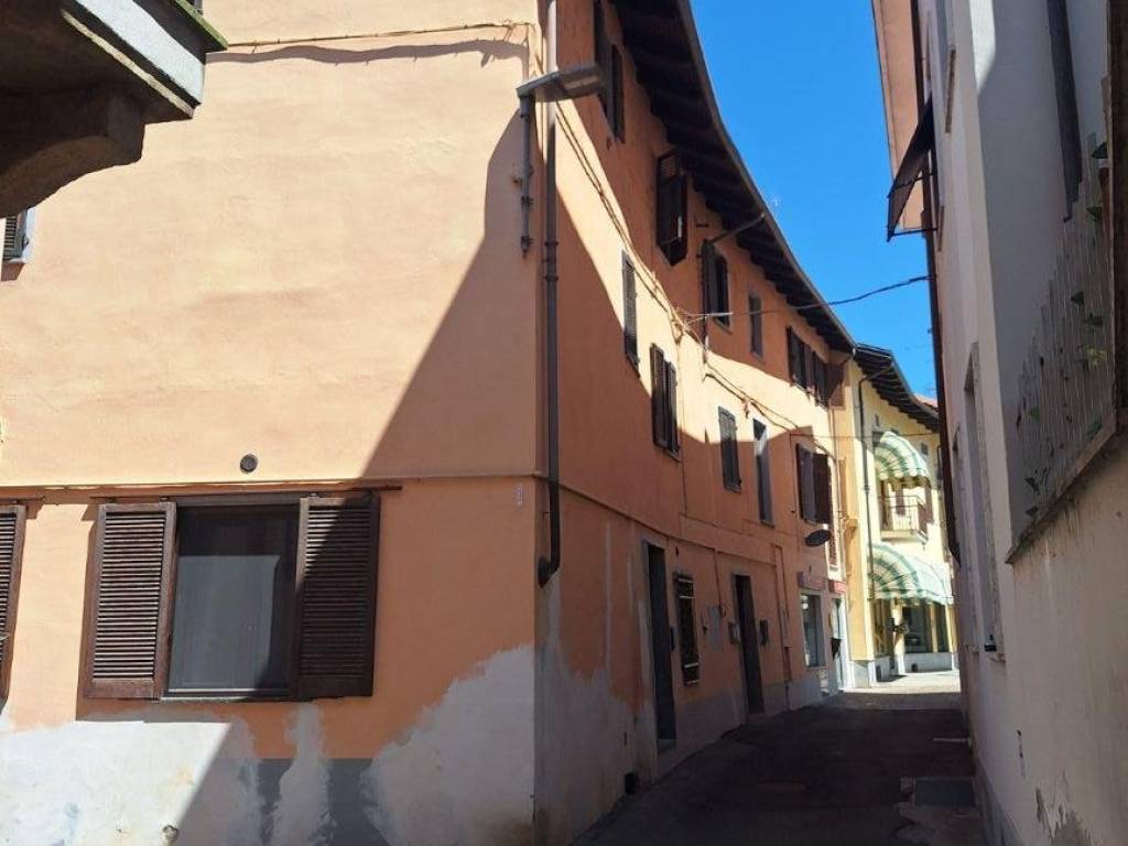Appartamento a Santhià in Via Guglielmo Oberdan, 7 - Foto 2