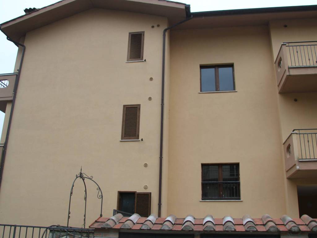 Appartamento a Passignano sul trasimeno in Via dell'Agricoltura - Foto 3