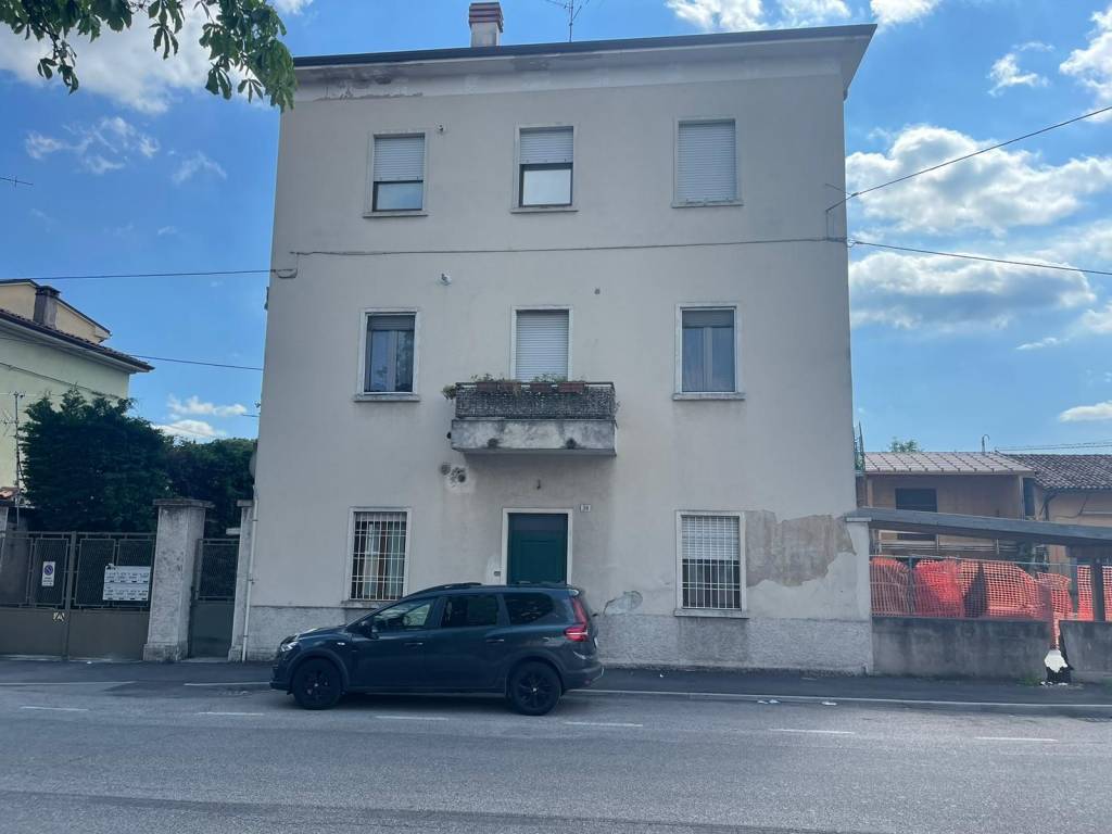 Appartamento a Verona in Via Legnago, 40 - Foto 4