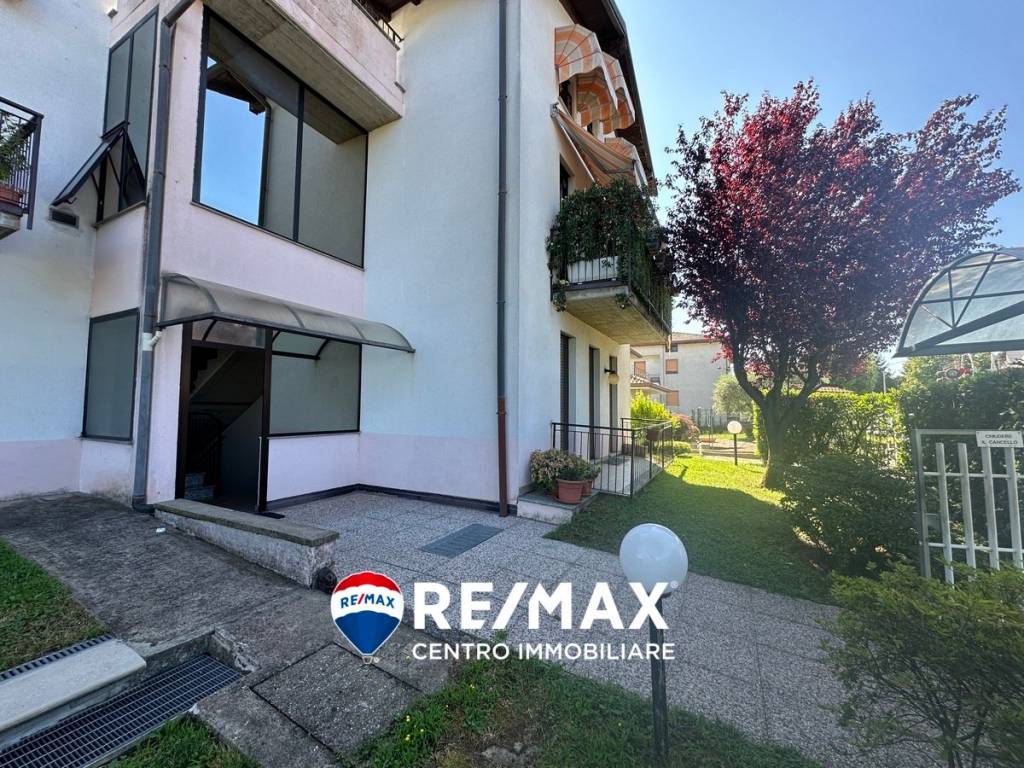 Appartamento a Arcisate in Via Cantello - Foto 2