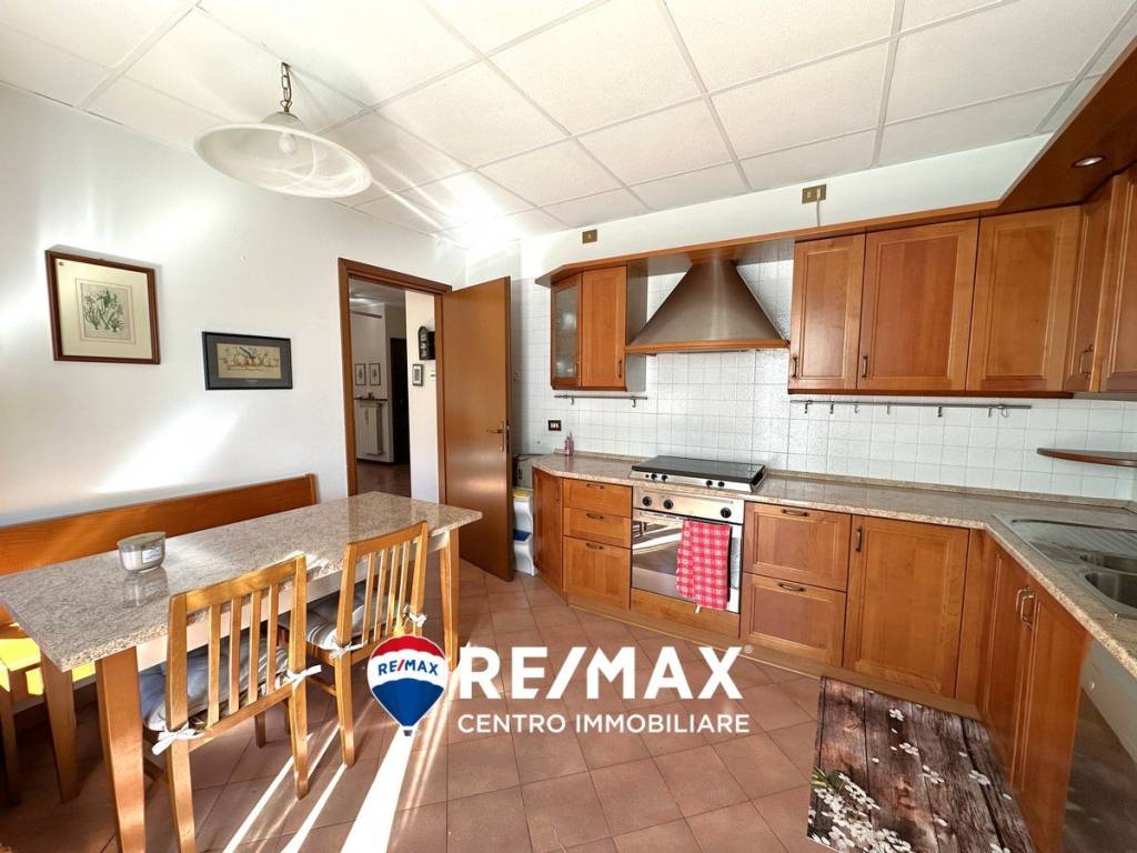 Appartamento a Arcisate in Via Cantello - Foto 5