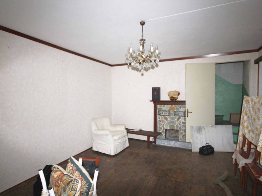 Casa indipendente a Varallo in Località Barattina - Foto 4