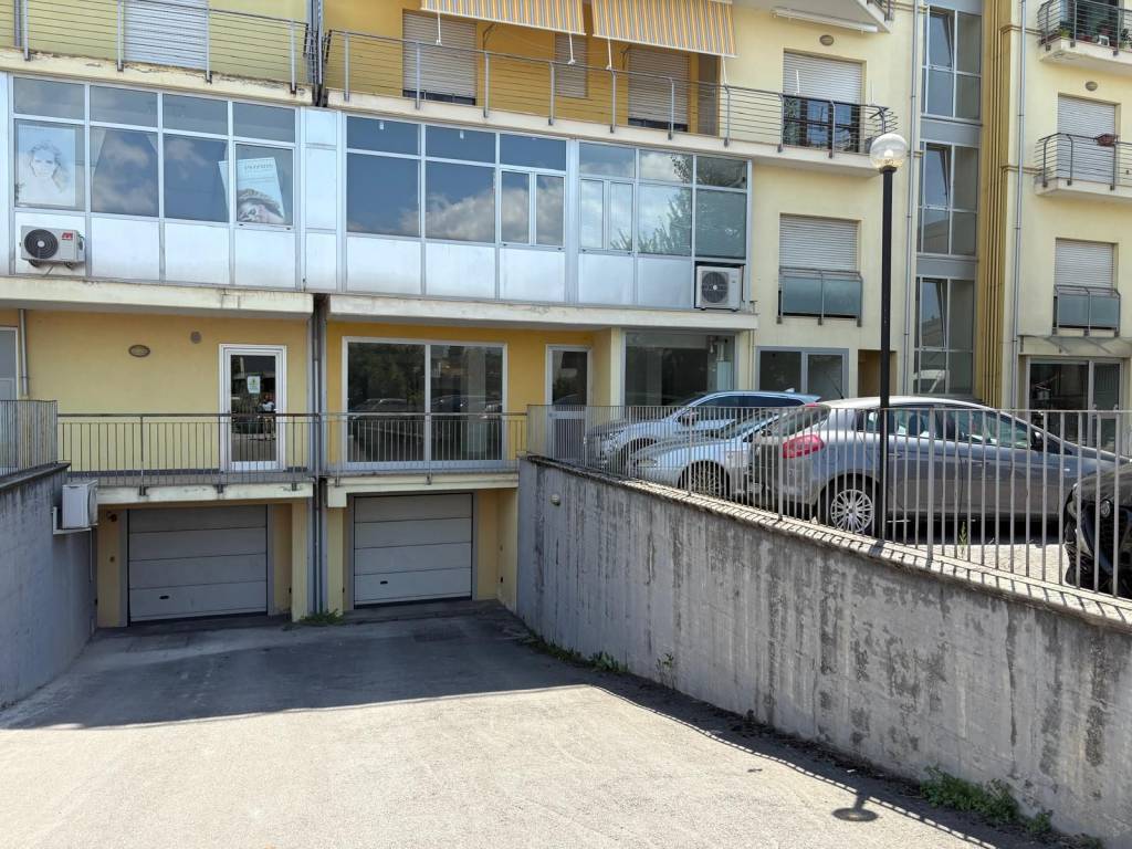 Box / garage a Isernia in Via Camillo Carlo Magno - Foto 4