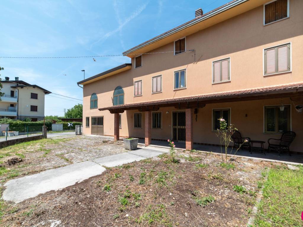 Villa a Fiume veneto in Via Maino - Foto 2