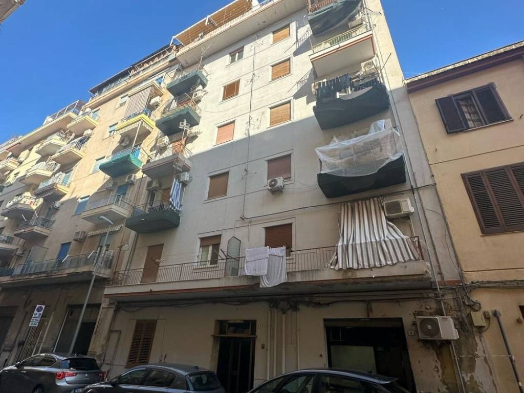 Appartamento a Palermo in Via Matteo Silvaggio, 5 - Foto 2