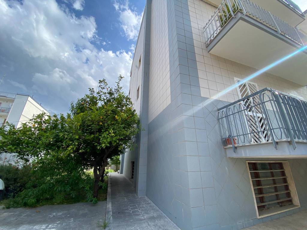 Appartamento a Bari in Via Luigi Partipilo, 44 - Foto 3