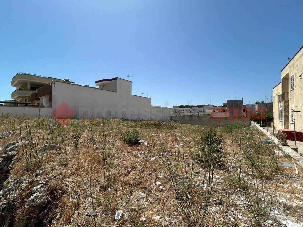 Terreno a Poggiardo in via Calvino - Foto 2