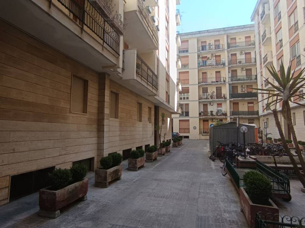 Box / garage a Lecce in Via Don Giovanni Bosco - Foto 4