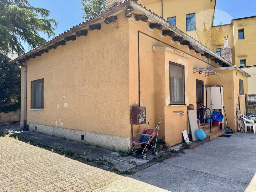 Casa indipendente a Monfalcone in via androna delle scuole 3 - Foto 2