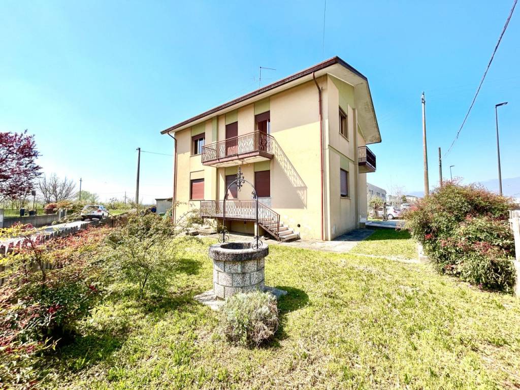 Appartamento a Colle umberto in Via Vittorio Veneto - Foto 2