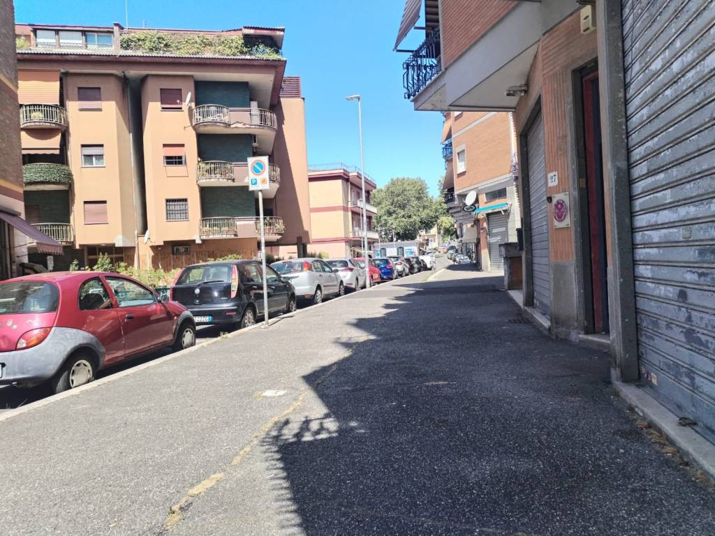 Immobile a Genzano di roma in Via Alcide De Gasperi, 33 - Foto 2
