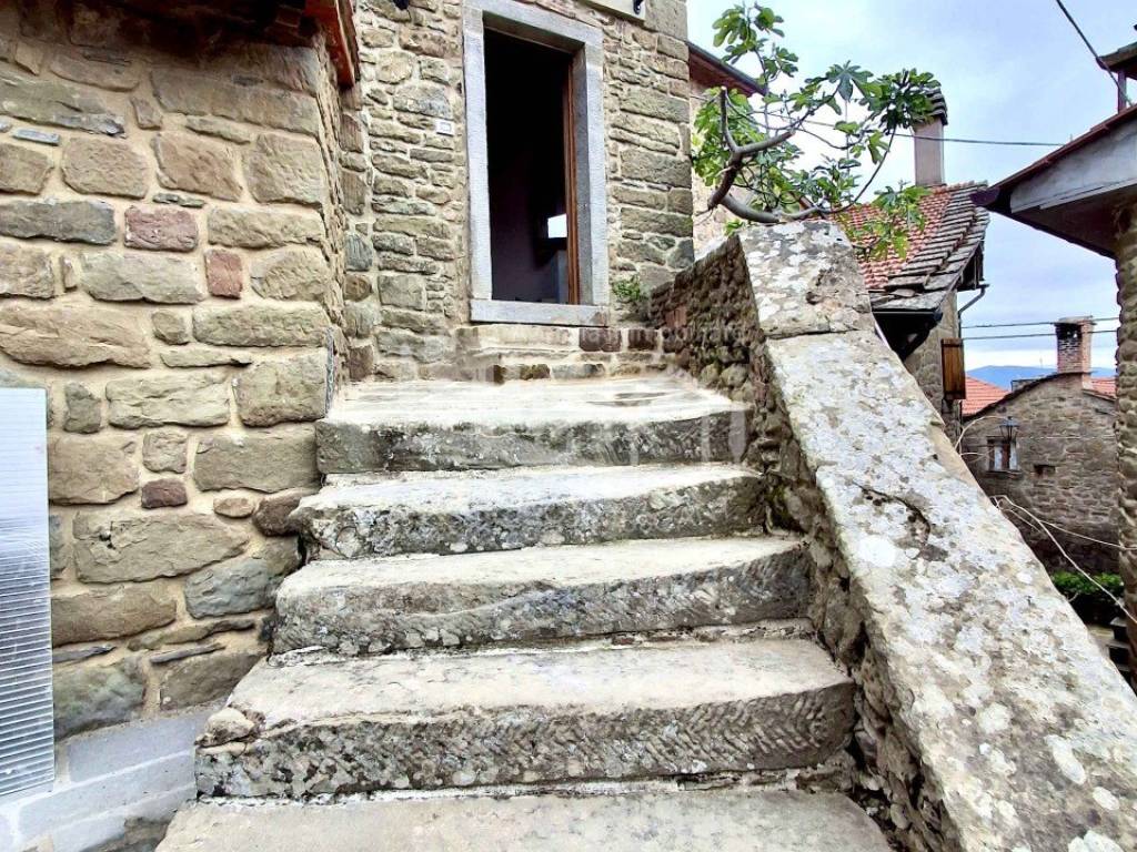Casa indipendente a Poppi in Via Pratomagno, 54 - Foto 3