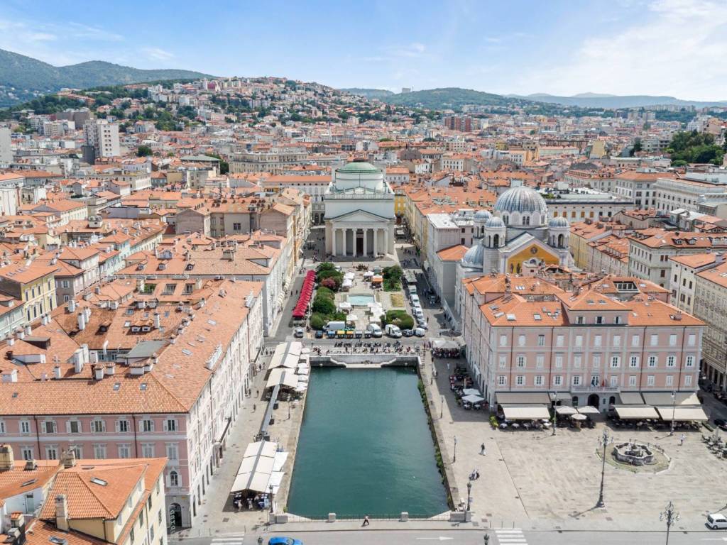 Attico / mansarda a Trieste in Via Gioacchino Rossini, 14 - Foto 3