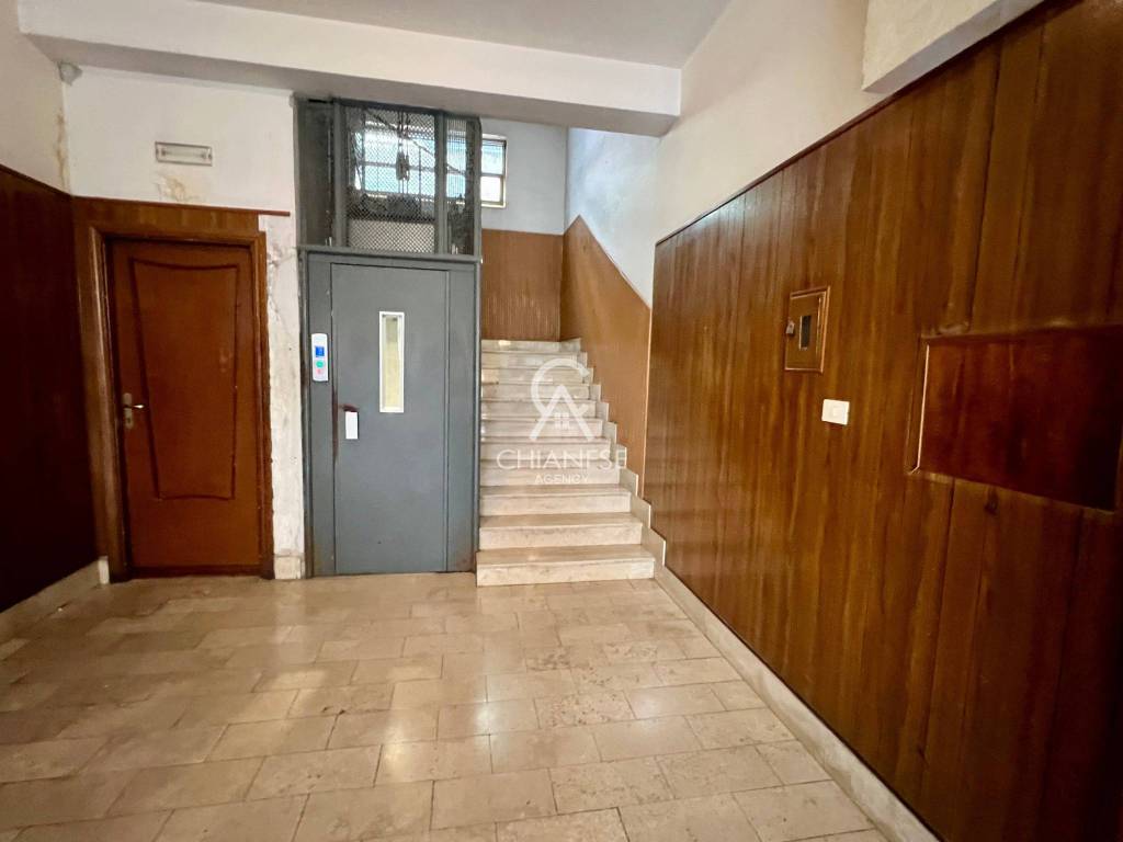 Appartamento a Salerno in Via Rocco Galdieri, 10 - Foto 3
