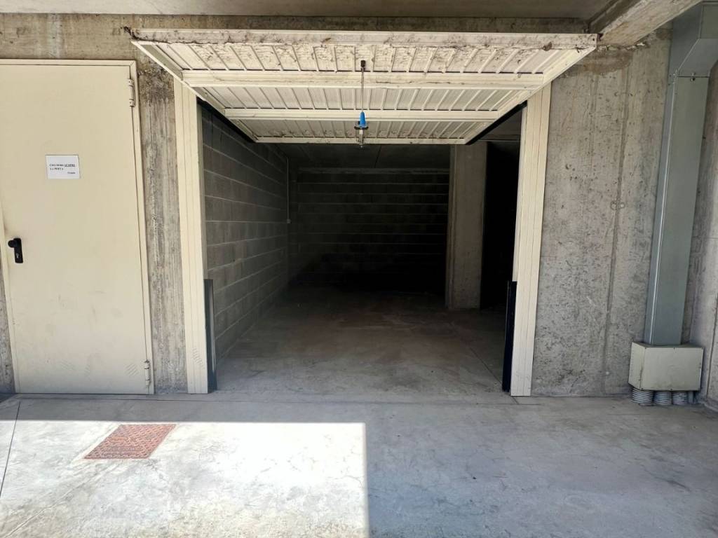 Box / garage a Cremona in Via degli Ippocastani, 13 - Foto 4