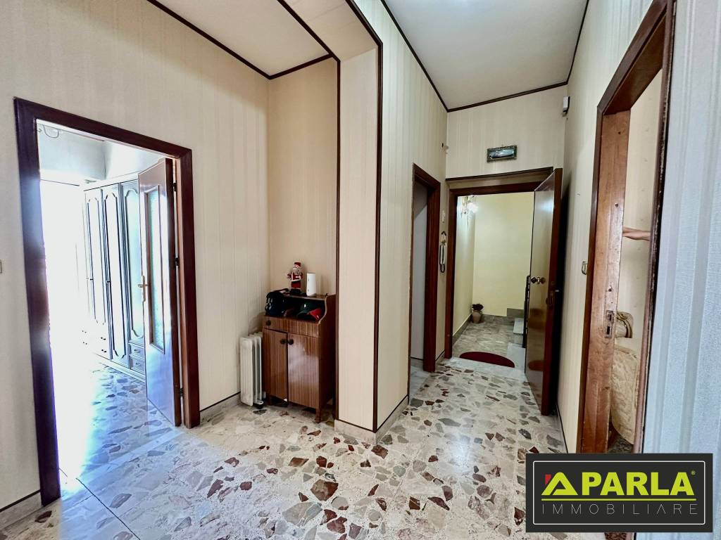 Casa indipendente a Canicattì in Via Medaglia d'Oro Portalone - Foto 2