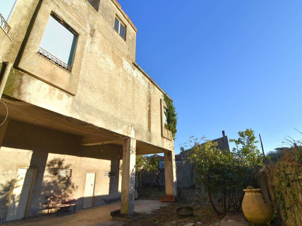 Palazzo / stabile a Macomer in Corso Umberto I, 53 - Foto 2